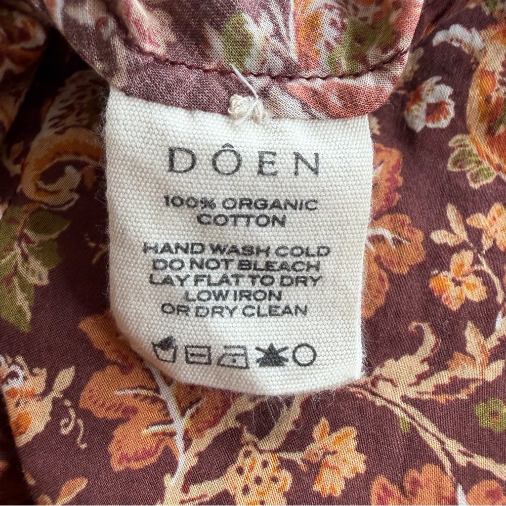 Doen Brown Floral Ruffle-Neck Button Front Blouse - Picture 8 of 10